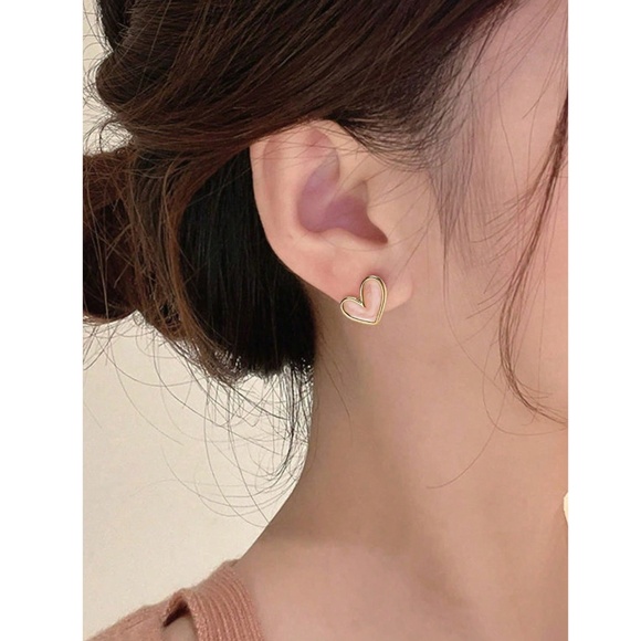 Pink Hearts Stud Earrings Yellow Gold Tone Fashion Jewelry - Picture 4 of 9